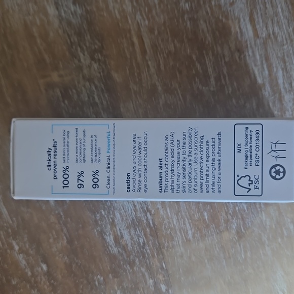 m-61 Vitablast C Dark Spot Corrector Stick - NIB - Picture 5 of 6